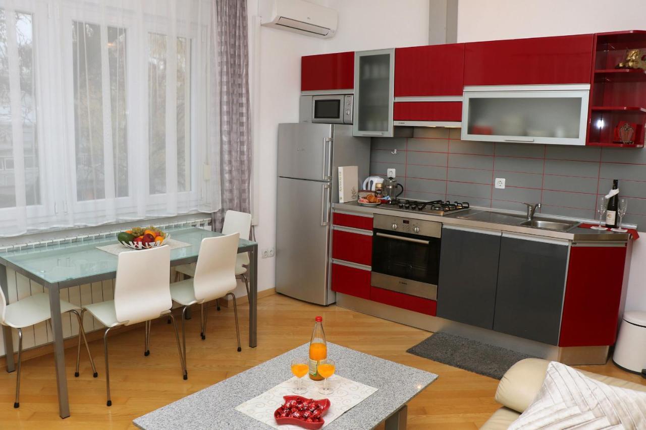 Apartment Elena 1, Zagreb City With Garage Buitenkant foto